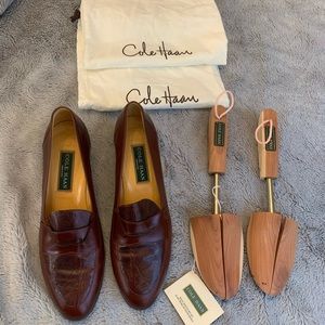 Cole Han Penny Loafer Low Heel 9.5